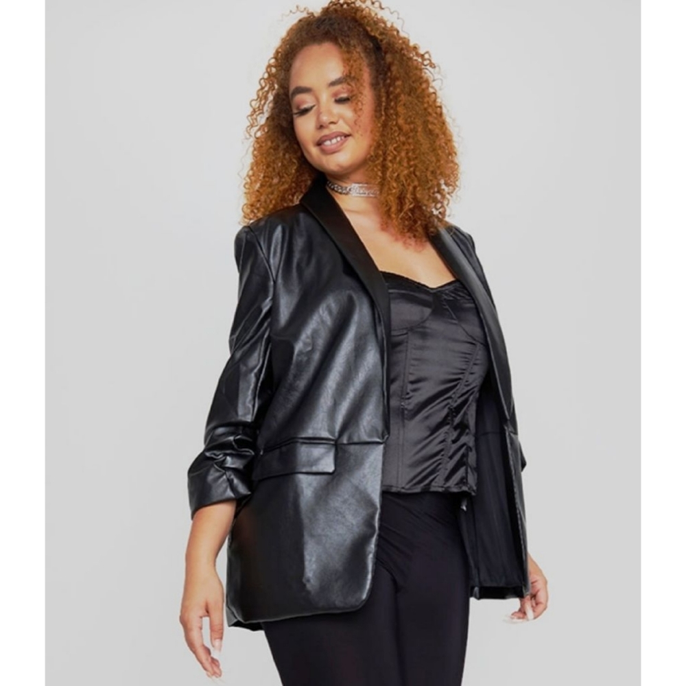 Pretty little thing faux leather blazer